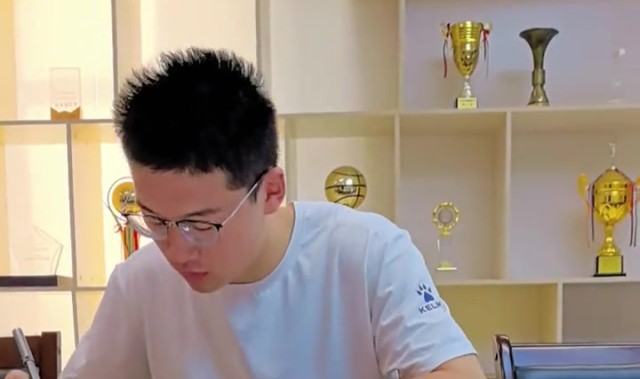 皇冠体育-山东男篮官方：王证&amp;赵浩然&amp;马延东正式签约进入一队